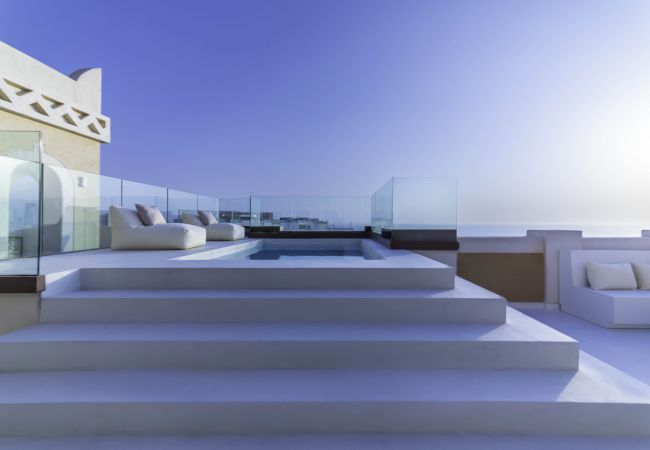 Apartment in Dubai - Luxury Palm Penthouse with Beach & Sea View Apartment in Dubai - Luxury Palm Penthouse with Beach & Sea View