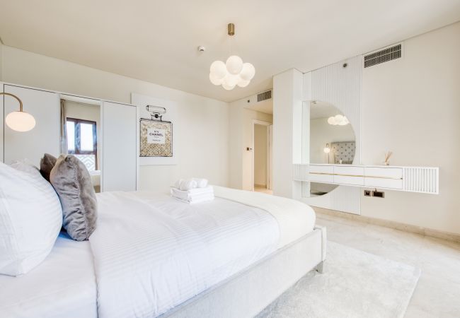 Apartment in Dubai - Luxury Palm Penthouse with Beach & Sea View Apartment in Dubai - Luxury Palm Penthouse with Beach & Sea View