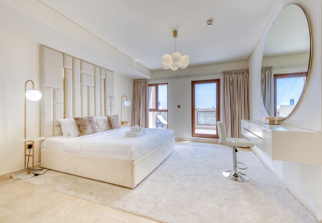 Apartment in Dubai - Luxury Palm Penthouse with Beach & Sea View Apartment in Dubai - Luxury Palm Penthouse with Beach & Sea View
