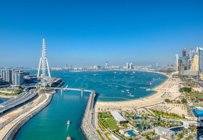 Premium holiday rental with striking sea views in Dubai