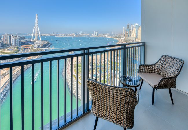 Premium holiday rental with striking sea views in Dubai Marina