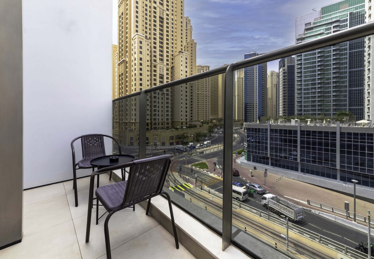 Studio in Dubai - Marina View Studio Apartment in Great location