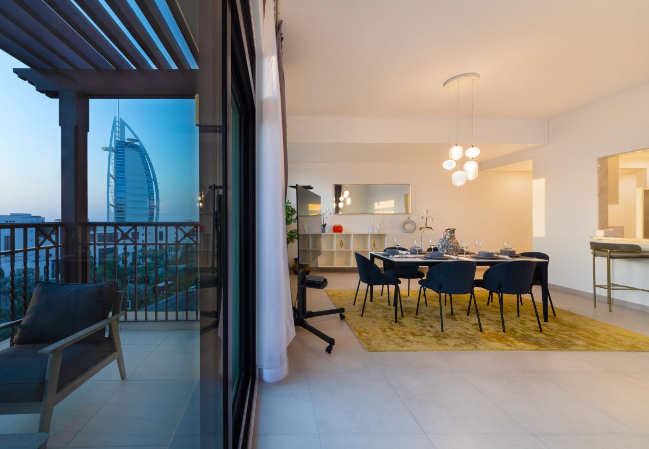 Apartment in Dubai - Exclusive Seaview 3BR Roof Terrace Apt  with Scenic Views of Burj alArab