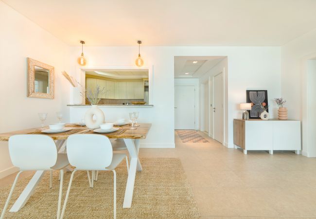 Apartment in Dubai - Modern & Bright Apt w/ Sea Front Views of Burj al Arab Apartment in Dubai - Modern & Bright Apt w/ Sea Front Views of Burj al Arab