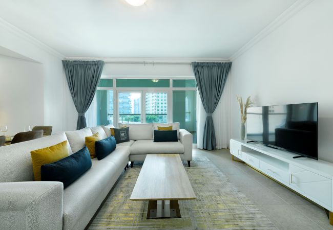 Apartment in Dubai - Stylish Apt with Large Patio close to the Beach Apartment in Dubai - Stylish Apt with Large Patio close to the Beach