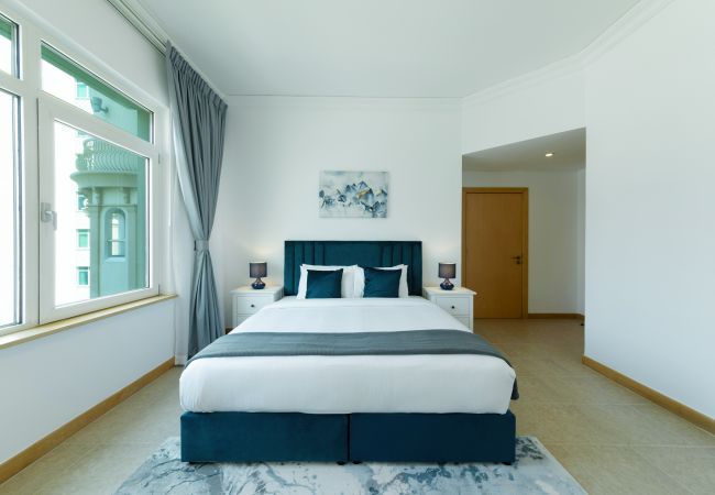 Apartment in Dubai - Stylish Apt with Large Patio close to the Beach Apartment in Dubai - Stylish Apt with Large Patio close to the Beach