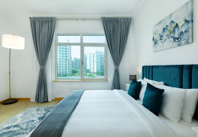 Apartment in Dubai - Stylish Apt with Large Patio close to the Beach Apartment in Dubai - Stylish Apt with Large Patio close to the Beach
