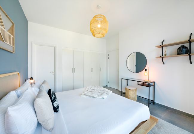 Apartment in Dubai - Balinese Style Apt in the Heart of Downtown Dubai Apartment in Dubai - Balinese Style Apt in the Heart of Downtown Dubai