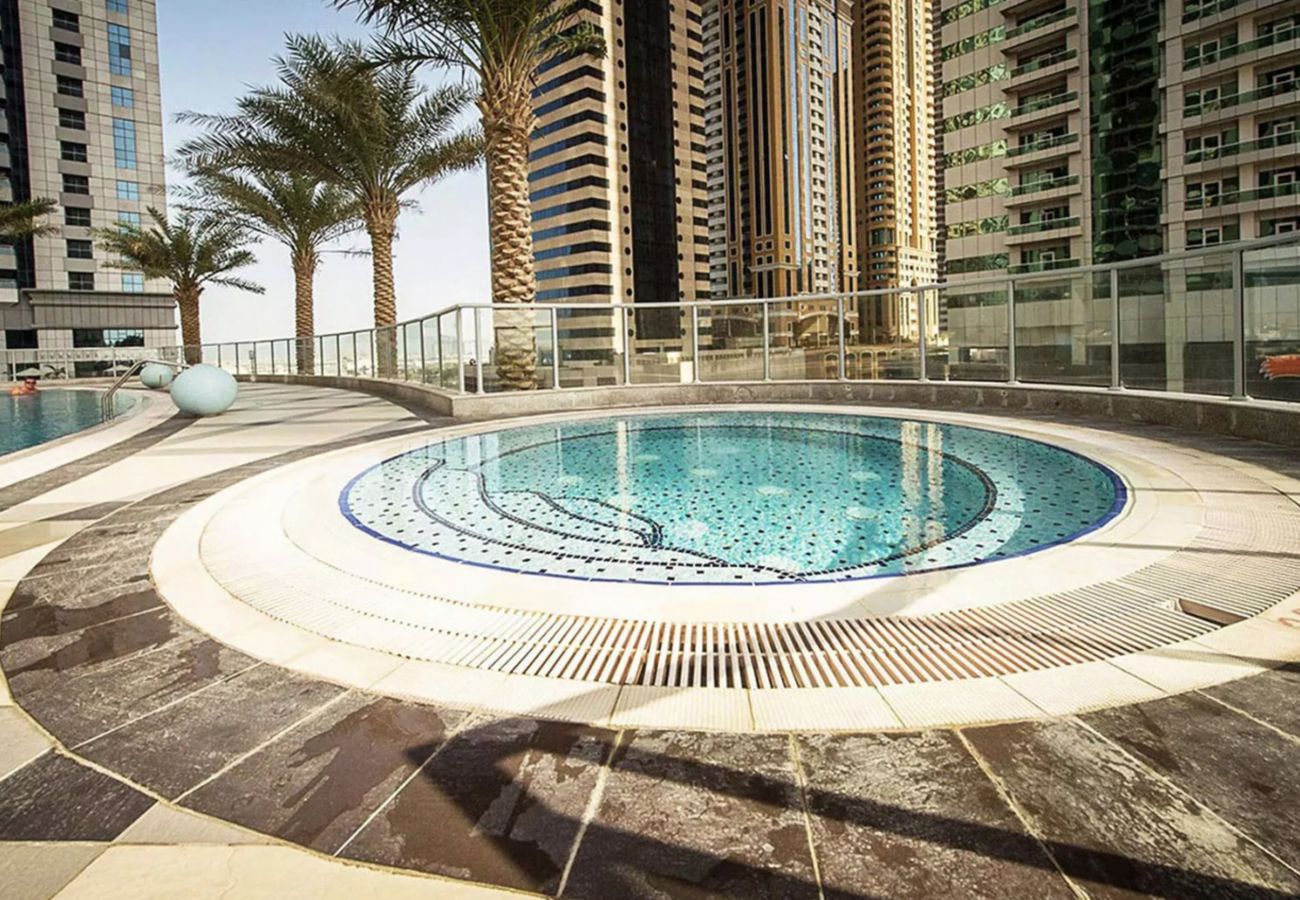 Apartment in Dubai - High-Floor Trendy Apt w/ Marina, Palm & Ocean Vws