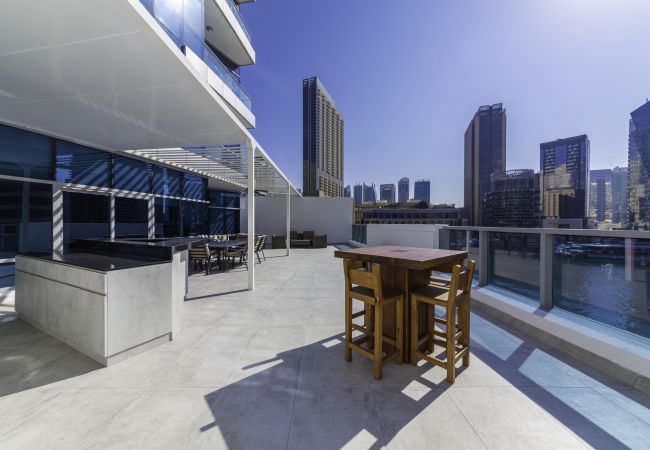 Villa in Dubai - Stunning 3-Floor Villa w/ Kids Room & Rooftop Terrace over Dubai Marina