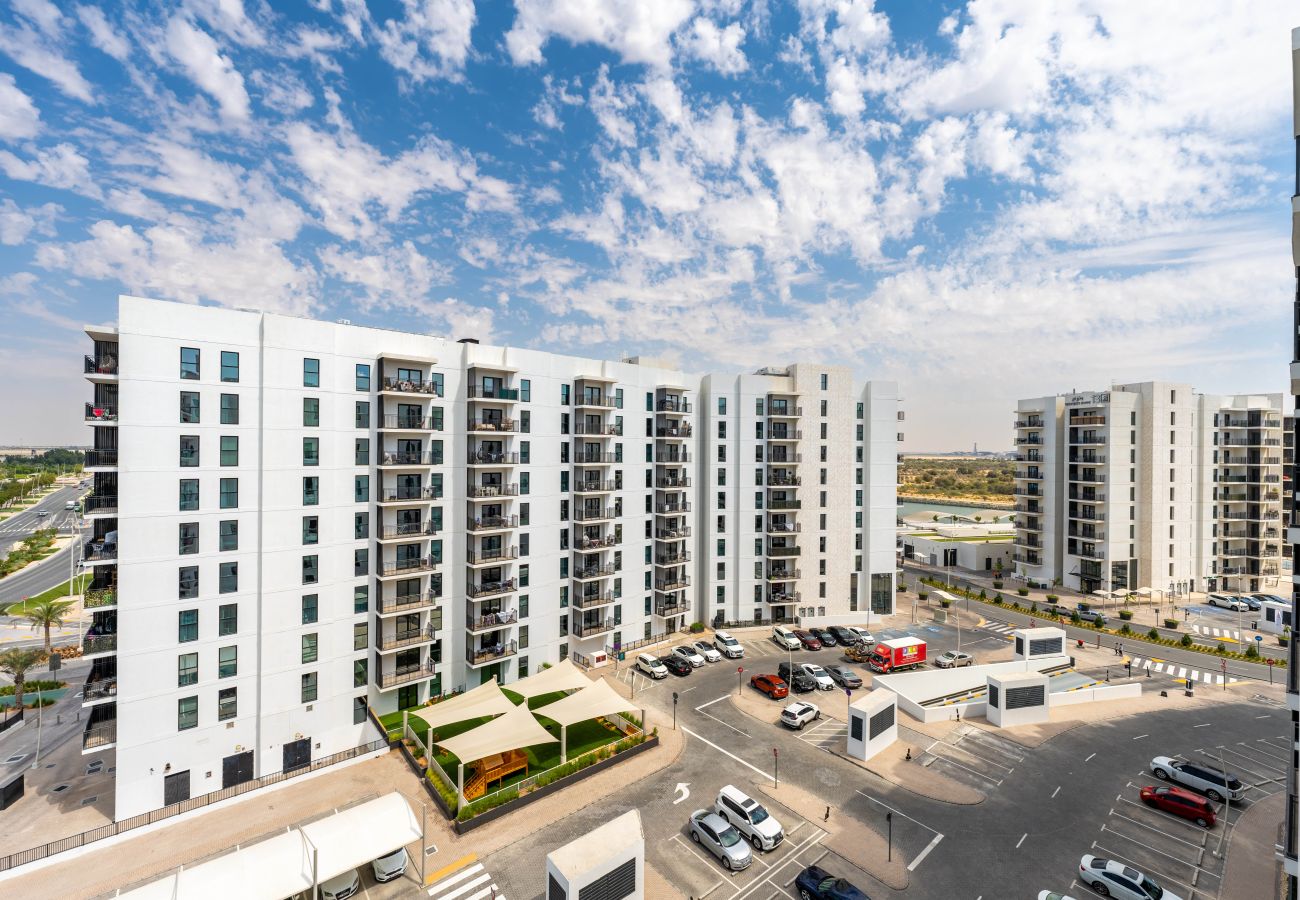Apartment in Abu Dhabi - Chic Apt on Yas Island cls to ALL Main Attractions