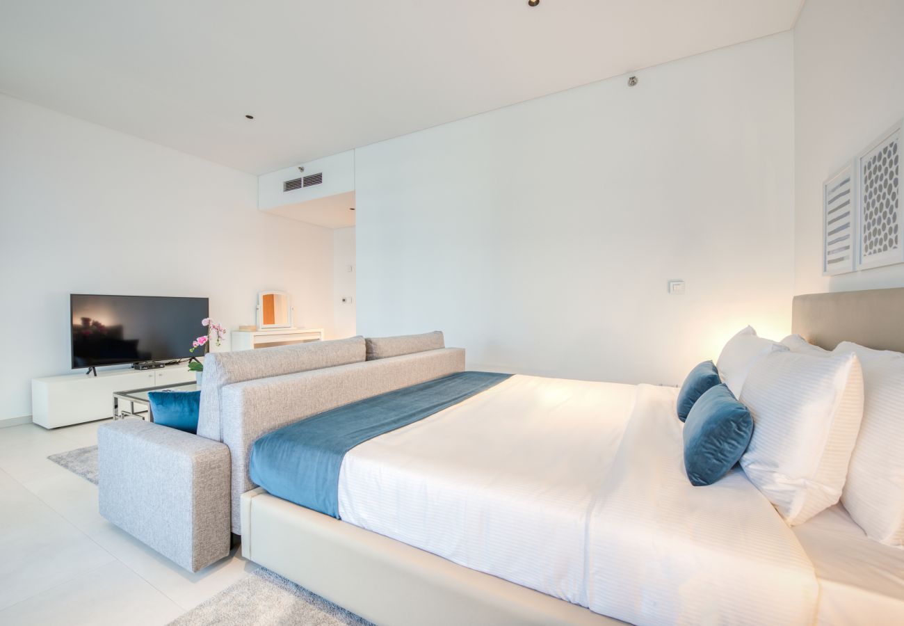Studio in Dubai - Luxury Studio w/ Burj Khalifa Vw in Business Bay