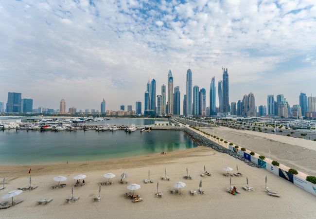 Posh holiday rental with breathtaking views in Dubai