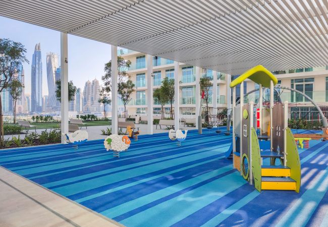 Apartment in Dubai - Deluxe 3BR Apt w/ Dubai Marina Vws & Beach Access