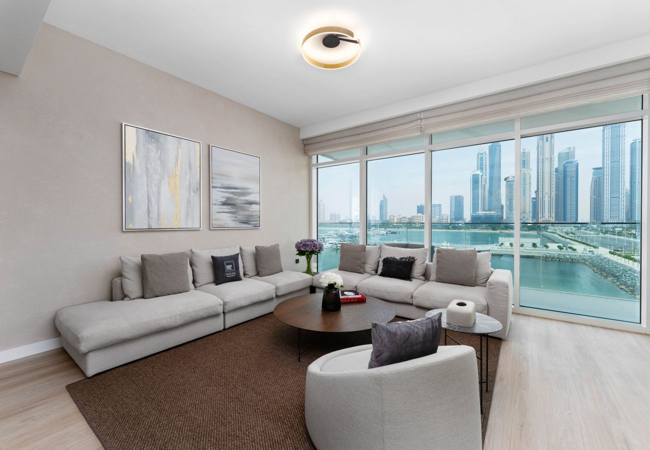 Posh holiday rental near Emaar Beachfront