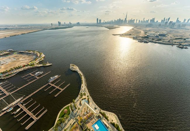 Apartment in Dubai - Trendy Apt on the Creek w/ Superb Dubai Skyline Vw Apartment in Dubai - Trendy Apt on the Creek w/ Superb Dubai Skyline Vw