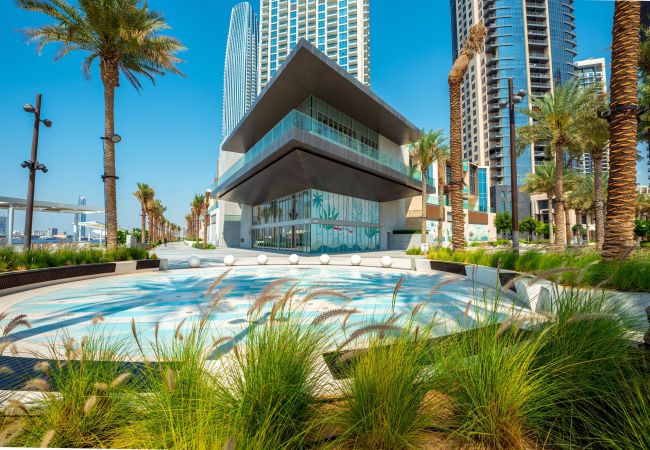 Apartment in Dubai - Trendy Apt on the Creek w/ Superb Dubai Skyline Vw Apartment in Dubai - Trendy Apt on the Creek w/ Superb Dubai Skyline Vw