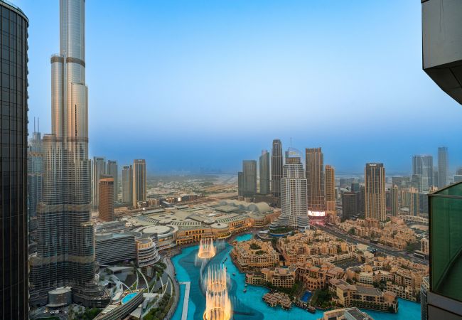 Apartment in Dubai - Ultra Chic High-Floor Apt w/ Direct Burj Khalifa & Fountains Views
