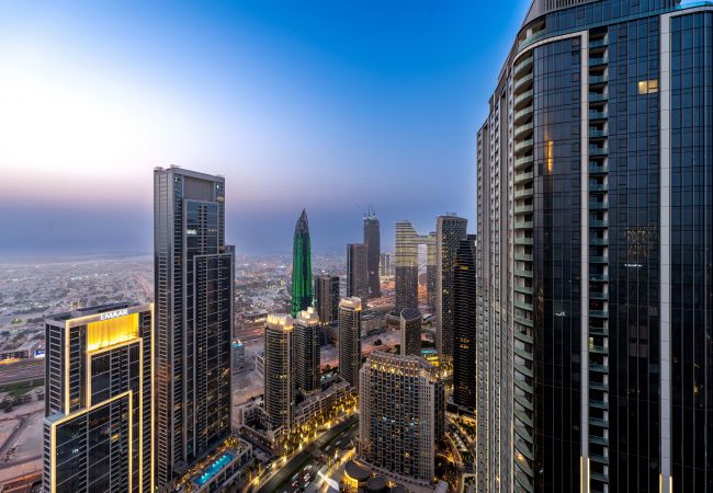 Opulent holiday rental with balcony and Burj Khalifa views in Dubai
