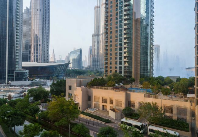 Apartment in Dubai - Luxury 2Bedroom w/ Burj Khalifa & Fountain Views