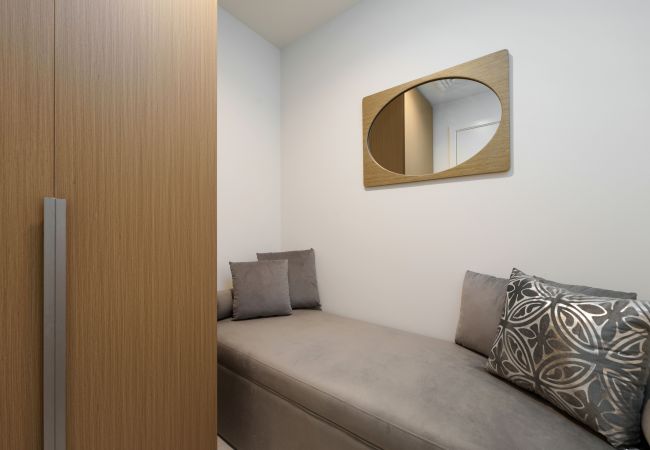 Apartment in Dubai - Alluring Modern Apt in Dubai Creek Beach Apartment in Dubai - Alluring Modern Apt in Dubai Creek Beach
