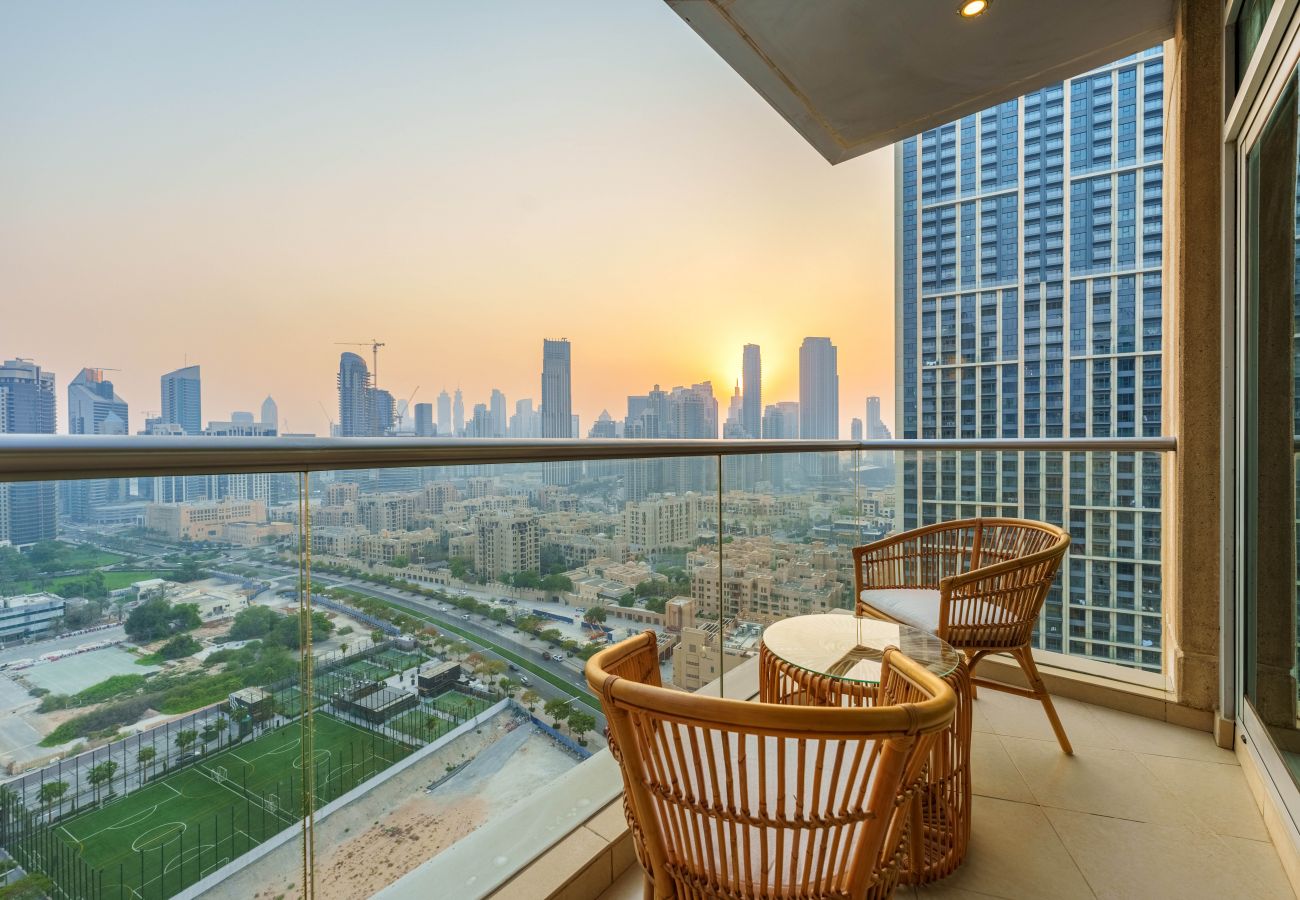 Luxury holiday rental with stunning Burj Khalifa views in Downtown Dubai