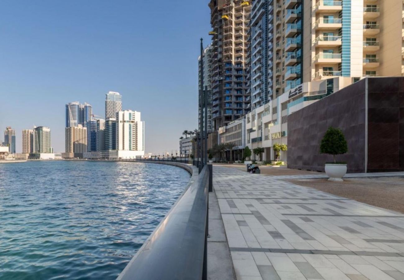 Apartment in Dubai - Superior Apt in Business Bay w/ Dubai Canal Views