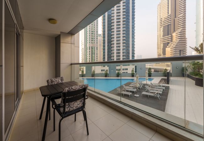 Apartment in Dubai - Bright & Trendy Apt Steps Away from JBR Beach