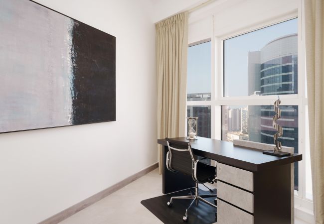 Apartment in Abu Dhabi - Elegant & Panoramic Sea View Apt on Al Reem Island
