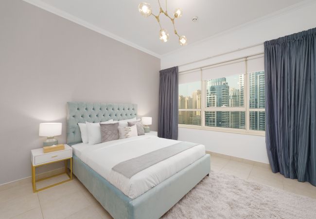 Apartment in Dubai - Dreamy Apt w/ Jaw-Dropping Marina Views