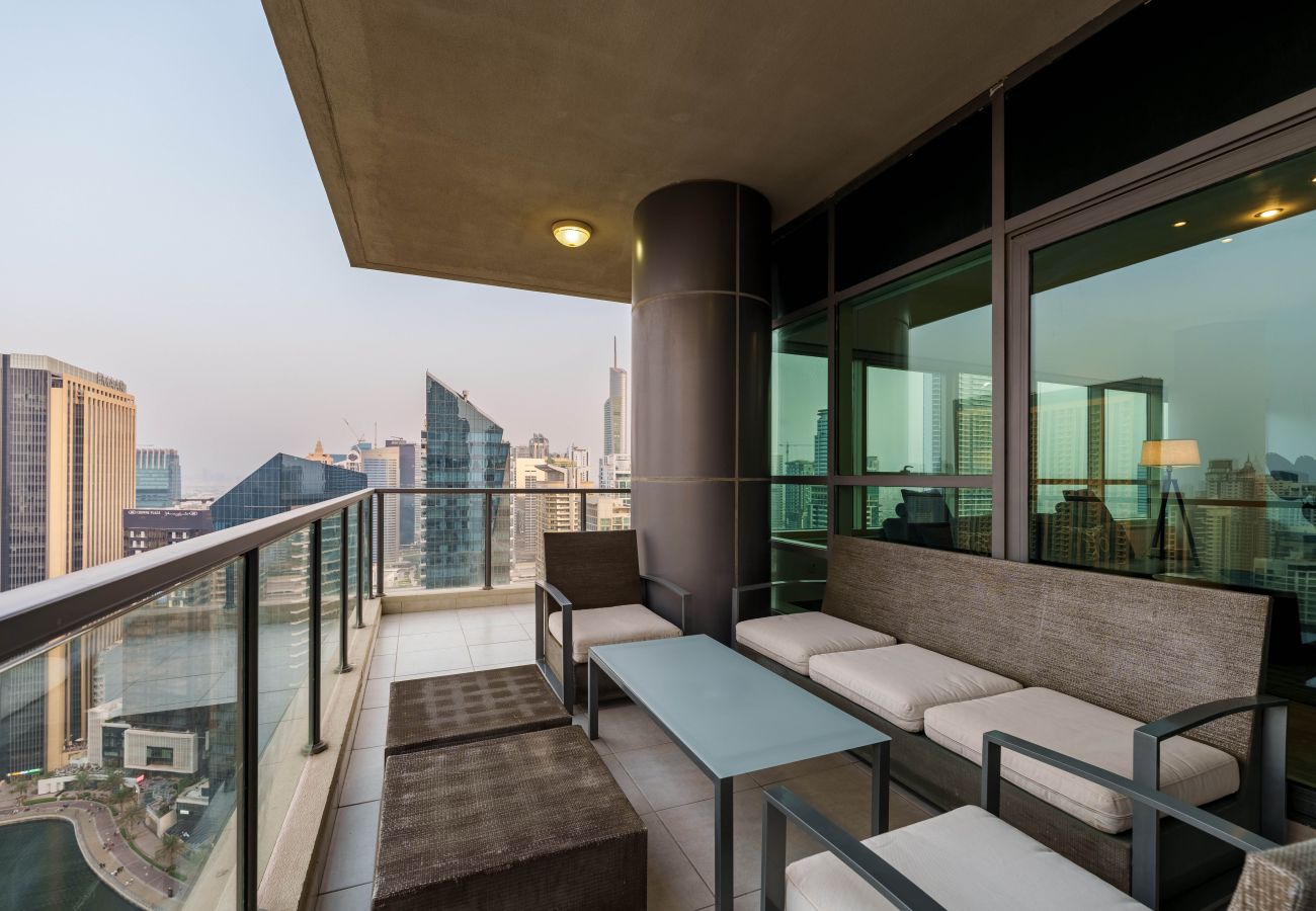 Apartment in Dubai - Dreamy Apt w/ Jaw-Dropping Marina Views