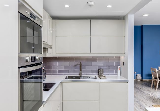 Apartment in Dubai - Serene & Luxury Retreat in the Heart of JBR Beach Apartment in Dubai - Serene & Luxury Retreat in the Heart of JBR Beach