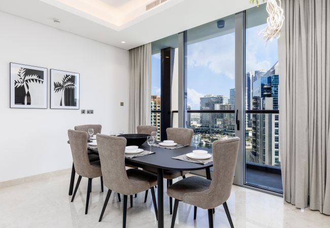 Apartment in Dubai - Classy Urban Retreat w/ Amazing Dubai Canal Views