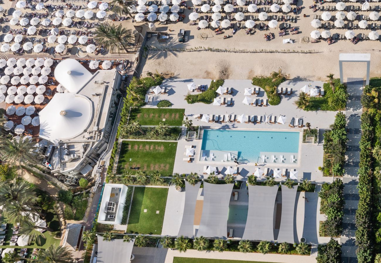 Apartment in Dubai - Upscale Apt w/ Open Sea and Bluewaters Vws in JBR