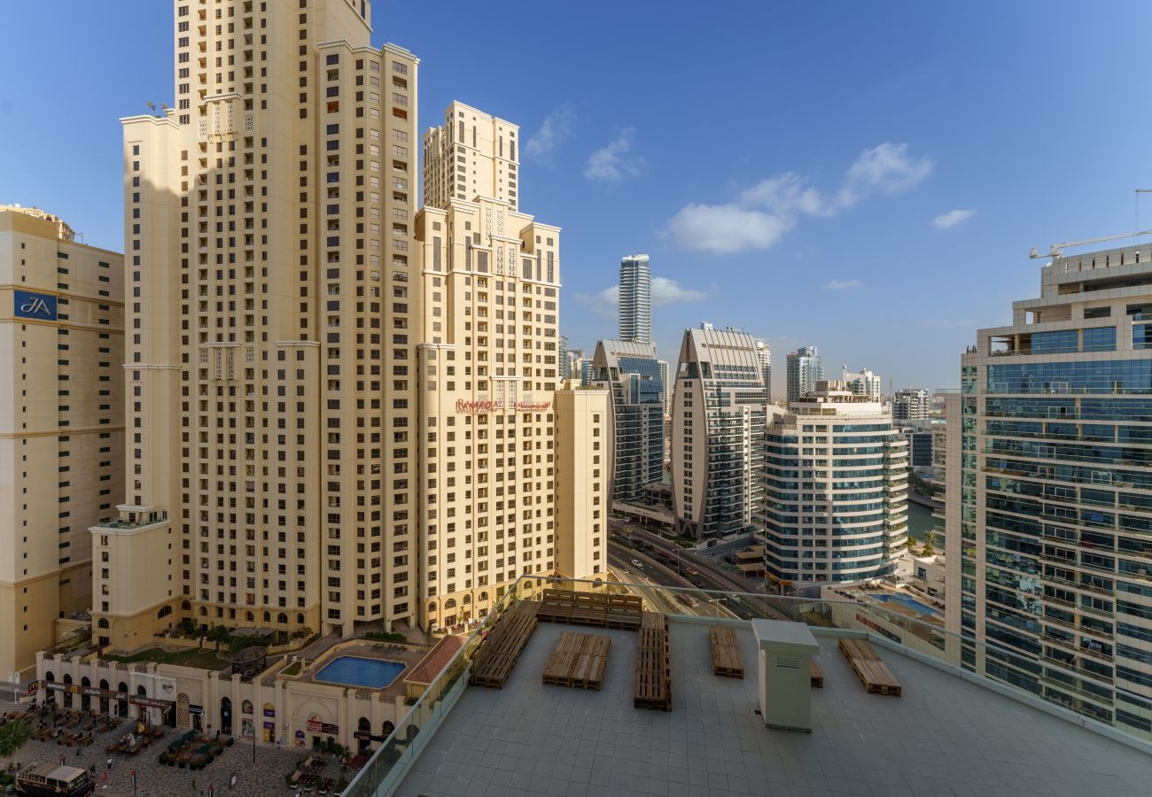 Apartment in Dubai - Stunning JBR Retreat w/ Partial Sea & Marina Views