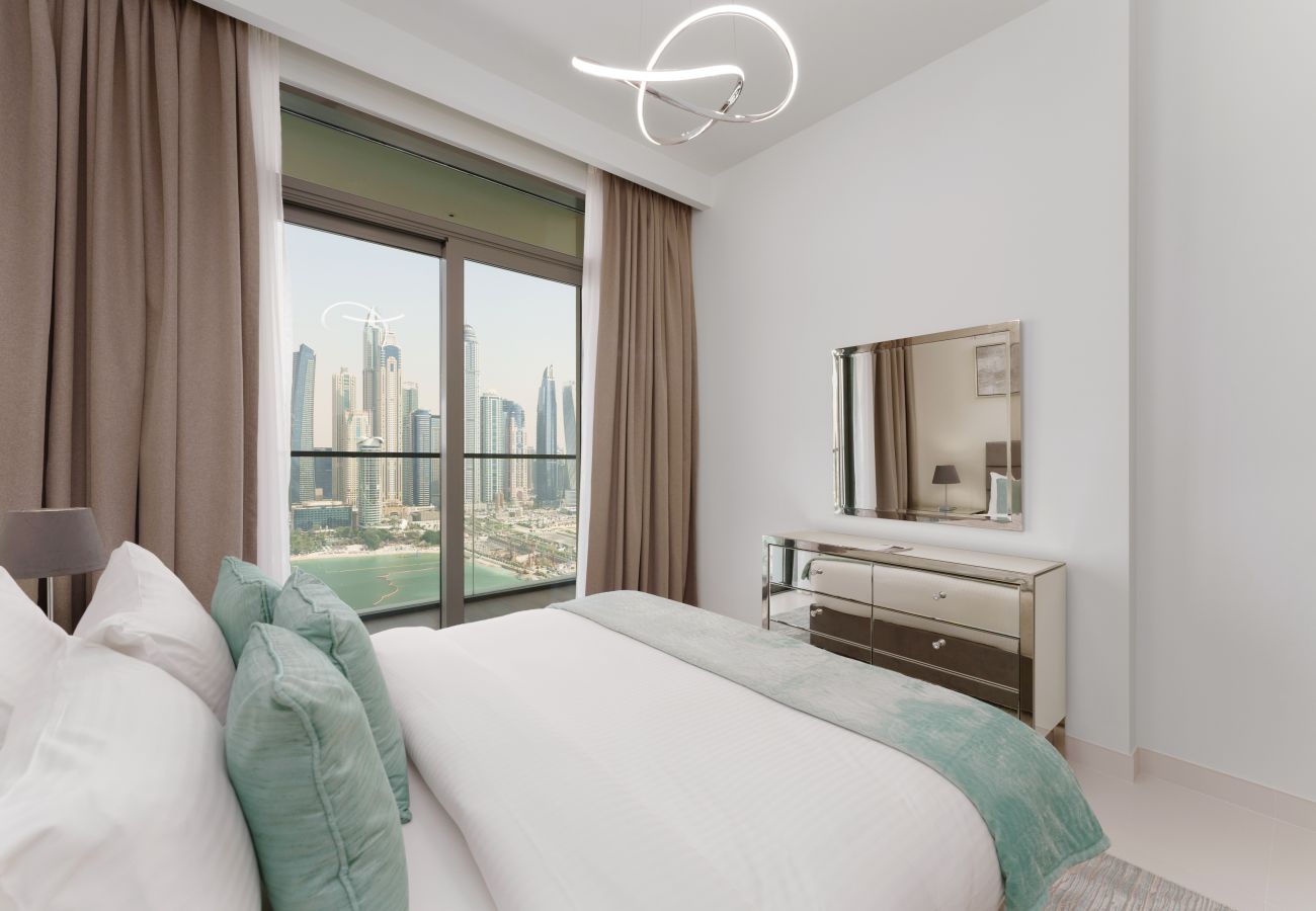 Apartment in Dubai - Exclusive Apt w/ Unmatched Dubai Marina Vistas