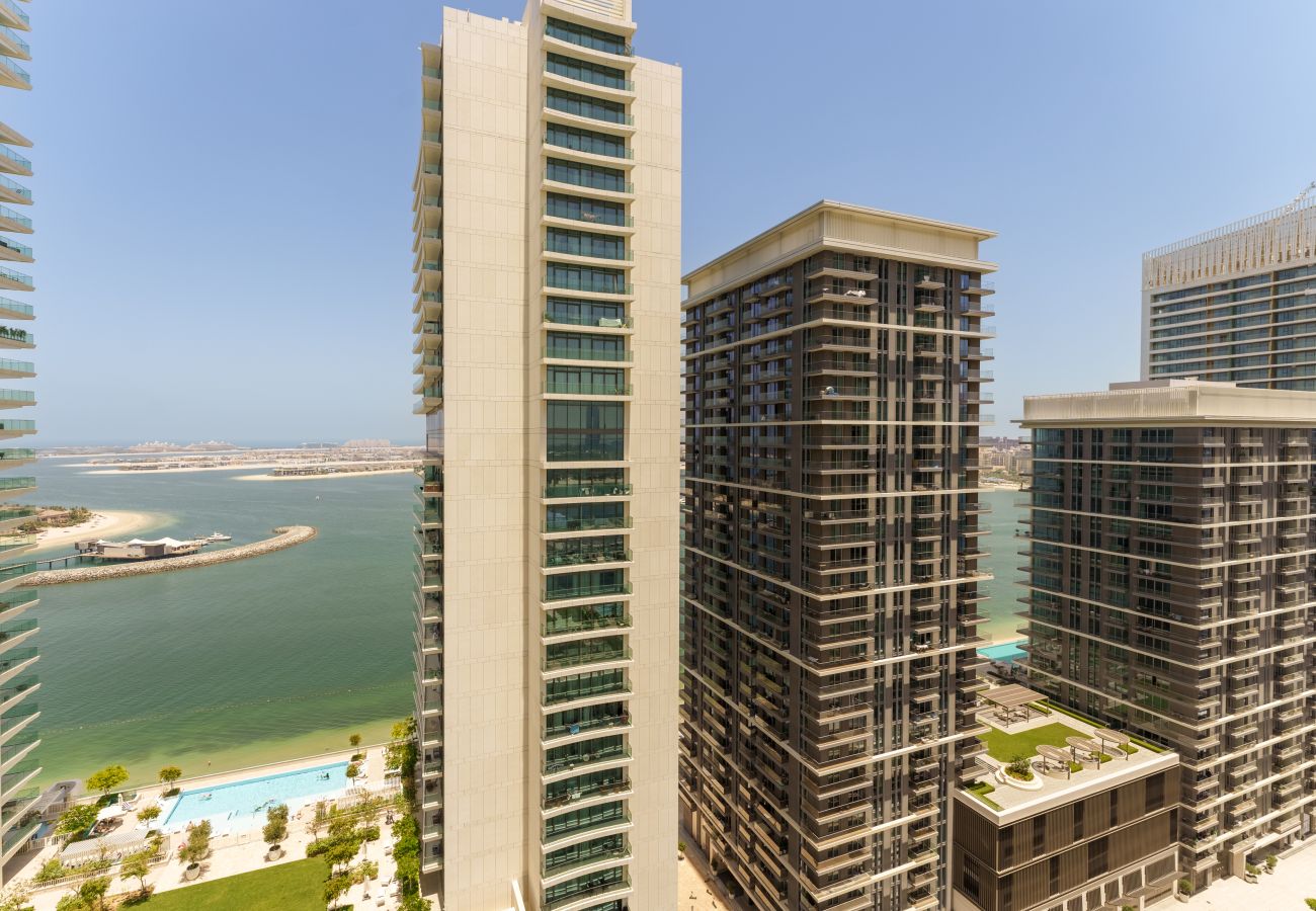 Apartment in Dubai - Upscale Apt w/ Dubai Marina & Palm Views