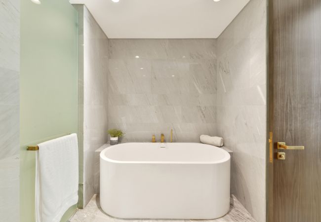 Apartment in Dubai - Elegant Apt w/ Sea Views at FIVE Palm Jumeirah  Apartment in Dubai - Elegant Apt w/ Sea Views at FIVE Palm Jumeirah