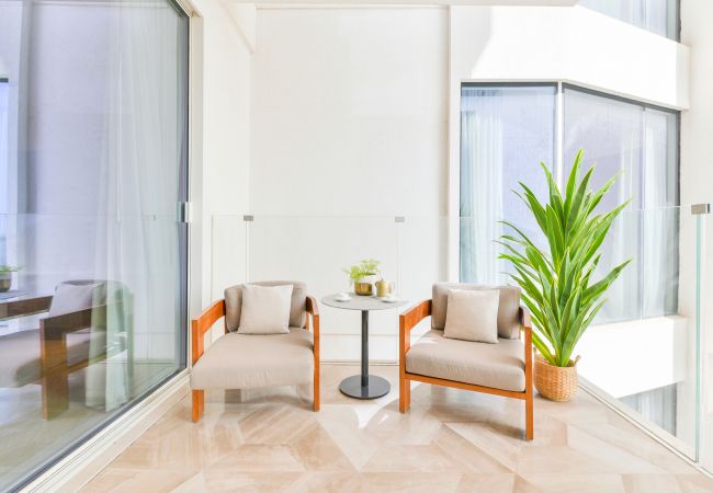 Apartment in Dubai - Elegant Apt w/ Sea Views at FIVE Palm Jumeirah  Apartment in Dubai - Elegant Apt w/ Sea Views at FIVE Palm Jumeirah