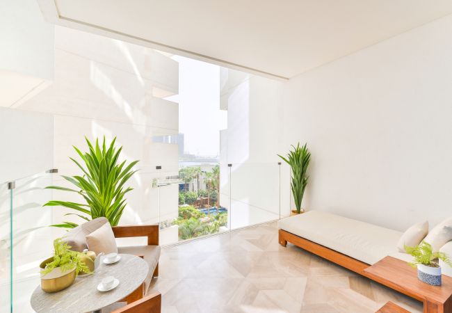 Apartment in Dubai - Elegant Apt w/ Sea Views at FIVE Palm Jumeirah  Apartment in Dubai - Elegant Apt w/ Sea Views at FIVE Palm Jumeirah