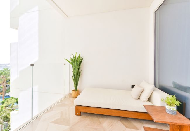 Apartment in Dubai - Elegant Apt w/ Sea Views at FIVE Palm Jumeirah  Apartment in Dubai - Elegant Apt w/ Sea Views at FIVE Palm Jumeirah