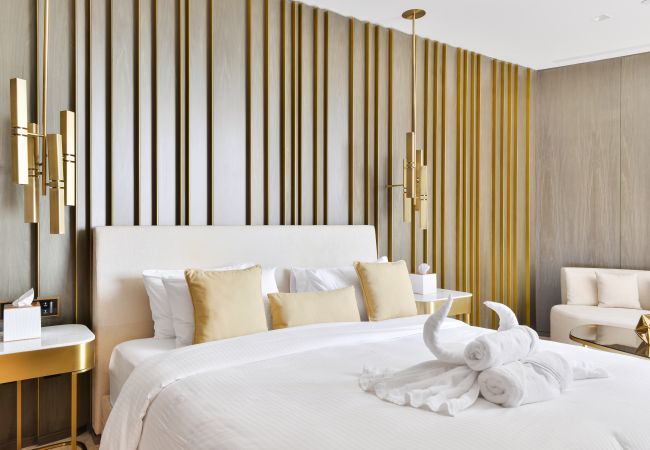 Apartment in Dubai - Elegant Apt w/ Sea Views at FIVE Palm Jumeirah  Apartment in Dubai - Elegant Apt w/ Sea Views at FIVE Palm Jumeirah