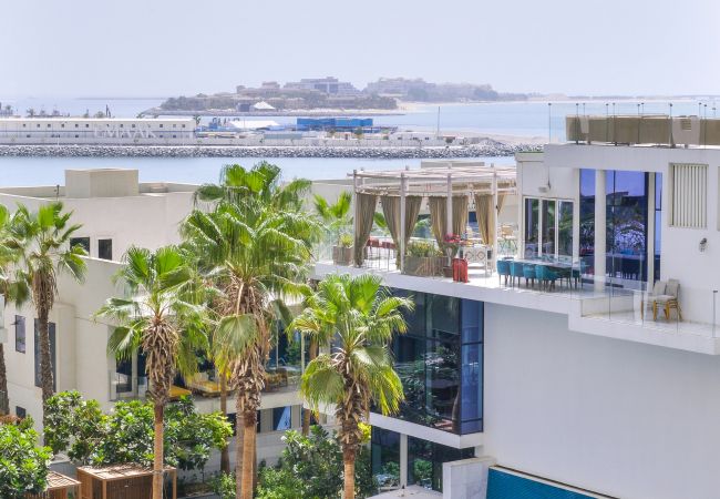 Apartment in Dubai - Elegant Apt w/ Sea Views at FIVE Palm Jumeirah  Apartment in Dubai - Elegant Apt w/ Sea Views at FIVE Palm Jumeirah