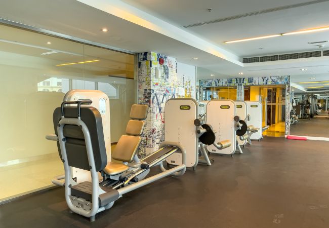 Apartment in Dubai - Cosmopolitan Apt w/ Scenic Dubai Marina Vws Apartment in Dubai - Cosmopolitan Apt w/ Scenic Dubai Marina Vws