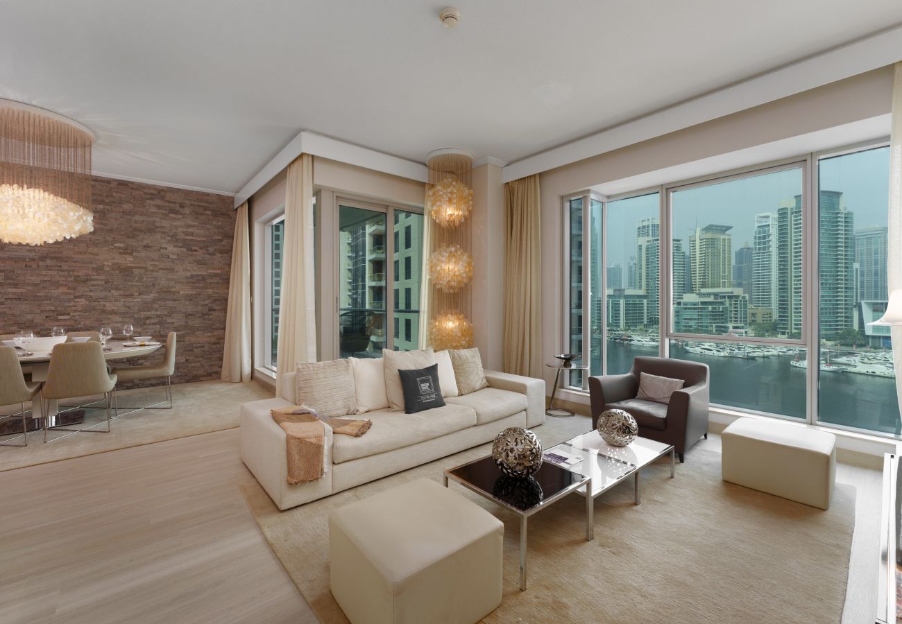 Cosmopolitan holiday rental with Dubai Marina views