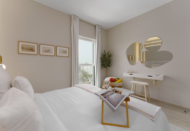 Apartment in Abu Dhabi - Charming Retreat w/ Panoramic Views on Yas Island Apartment in Abu Dhabi - Charming Retreat w/ Panoramic Views on Yas Island