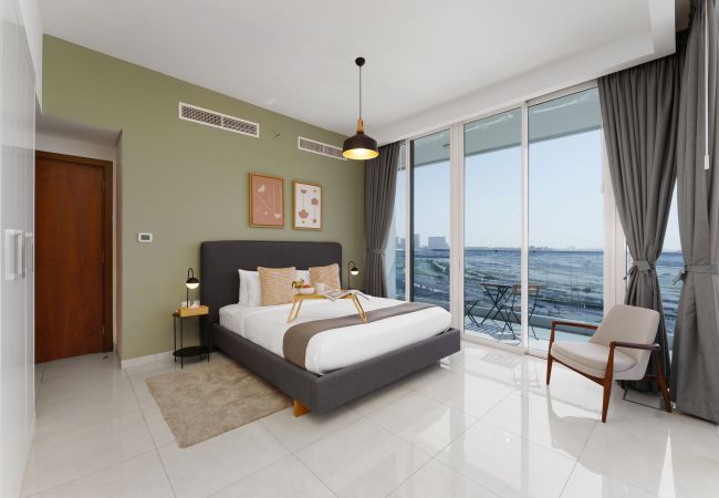 Apartment in Dubai -  Modern Business Bay Retreat w/ Dubai Canal Views  Apartment in Dubai -  Modern Business Bay Retreat w/ Dubai Canal Views