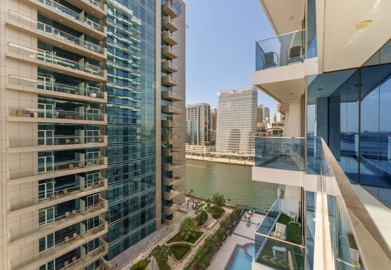 Apartment in Dubai -  Modern Business Bay Retreat w/ Dubai Canal Views 