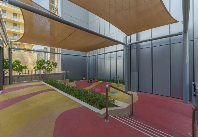 Apartment in Dubai - Inviting Apt w/ Fabulous Dubai Canal & Skyline Vws Apartment in Dubai - Inviting Apt w/ Fabulous Dubai Canal & Skyline Vws