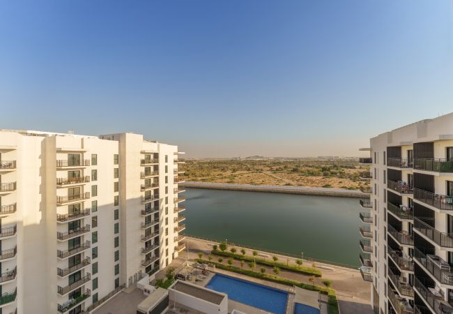 Apartment in Abu Dhabi -  Exquisite Living w/ Scenic Canal Vws on Yas Island  Apartment in Abu Dhabi -  Exquisite Living w/ Scenic Canal Vws on Yas Island